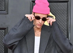 Джастин Бибер выпустил новый альбом, предупредив о релизе всего за сутки