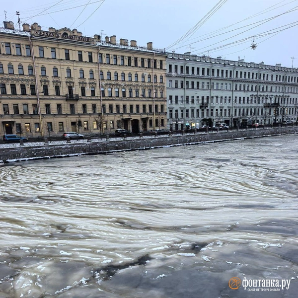 Источник: Любовь Хмелевская/(От) Личный Петербург