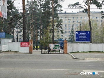 Вход с улицы сейчас | Источник: Тамара Ван-Фу-Ли / CHITA.RU