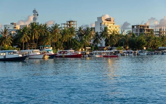 Мальдивы первыми в мире запретили курение для целого поколения