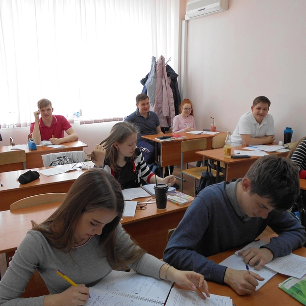 УЦ «Вершина». На занятии | Источник: УЦ «Вершина»