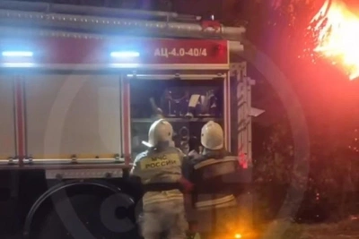 В Сочи ночью горел двухэтажный частный дом