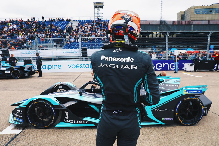 Автогонки будущего: в гостях у Jaguar Racing на «Формуле E»