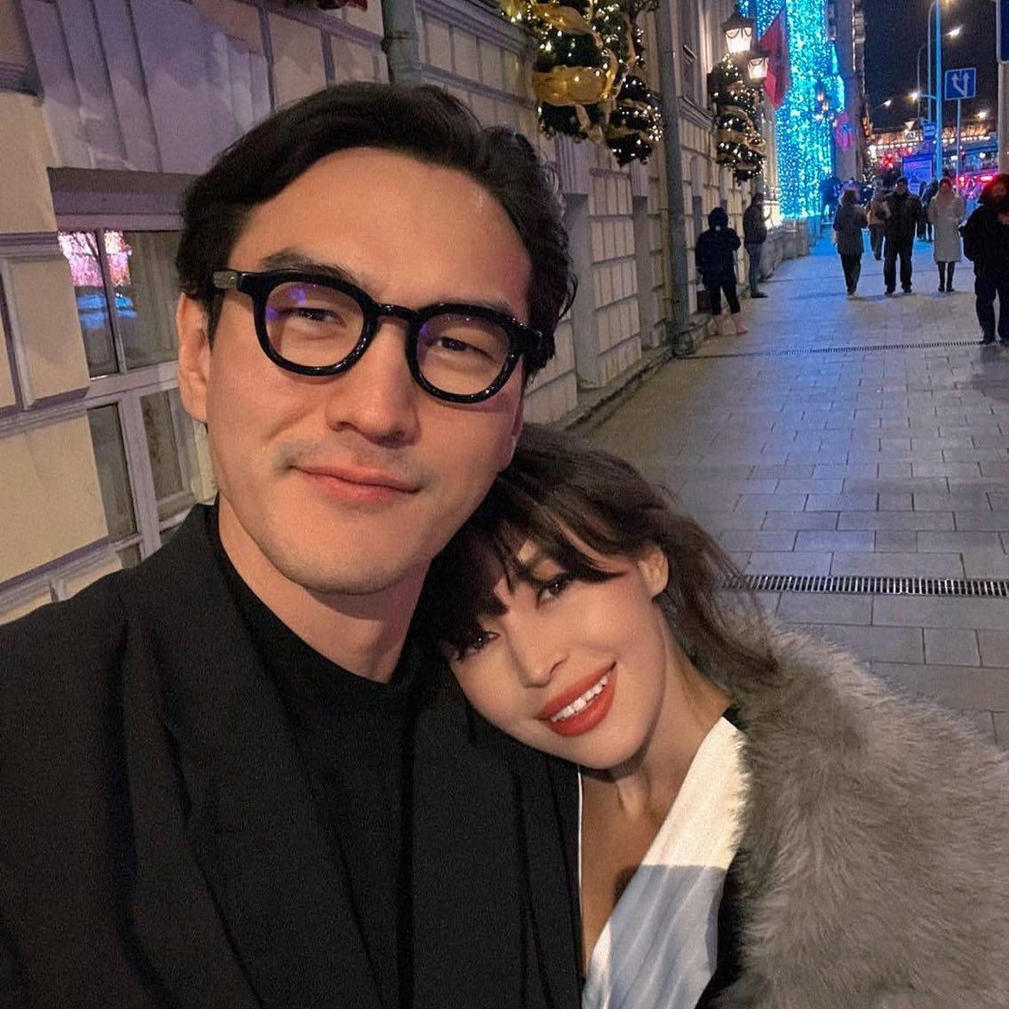 Продает брендовые вещи на «Авито», открыла ИП, проводит время в спортзале: чем занимается жена Сабурова, пока его депортируют