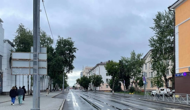 Из-за закрытия перекрестка Первомайская&nbsp;— Ленина на этом участке дороги (до Орджоникидзе) теперь свободно | Источник: Радик Енчу / 72.RU