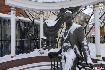 Restoration Halted for Monument to Opera Singer Leonid Sobinov in Yaroslavl