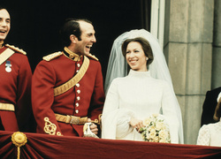 Первая свадьба принцессы Анны: как выходила замуж дочь Елизаветы II