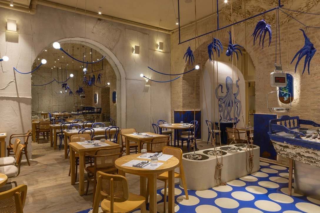 На Мясницкой открылся рыбный ресторан «Каспийка» | Источник: Ольга Алексеенко