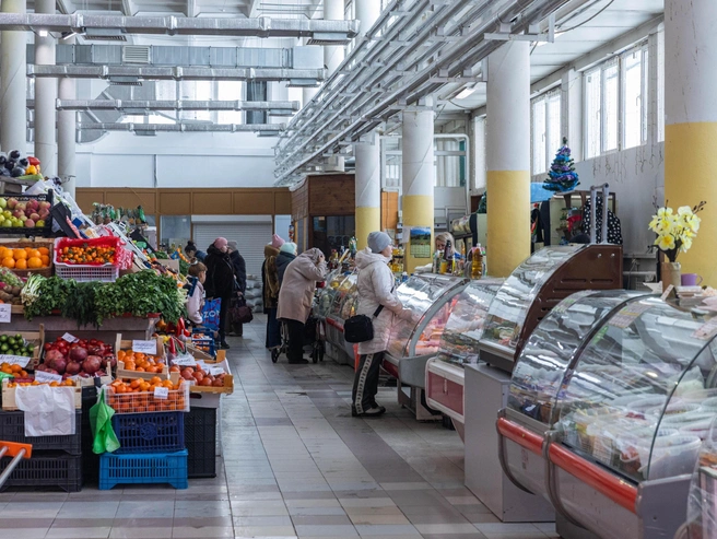 Однако в будний день здесь наблюдается определенная активность | Источник: Артем Бауман / 76.RU