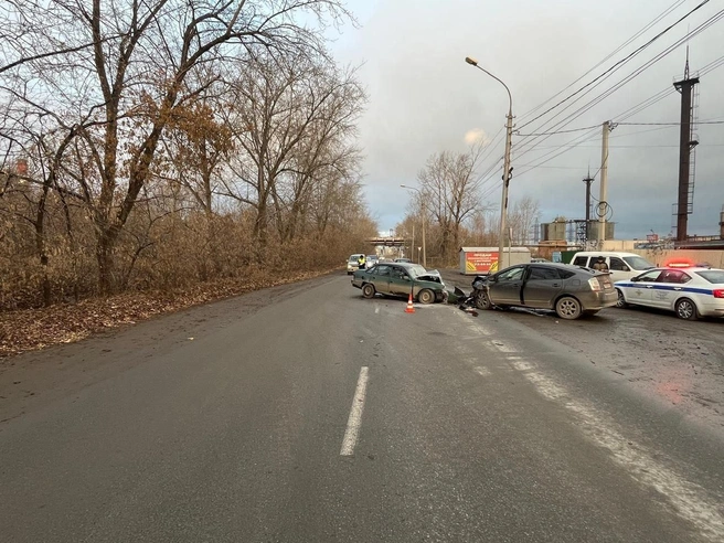 Водитель Daewoo Nexia сбежал | Источник: ГАИ Новосибирска