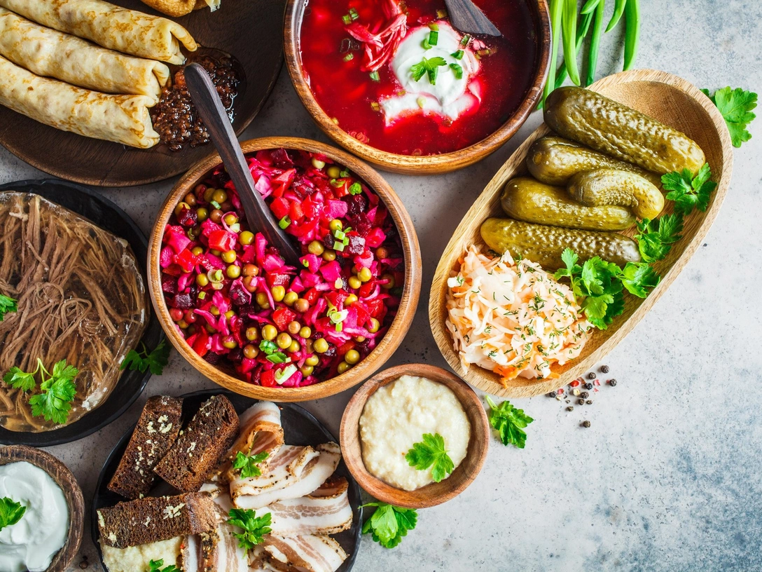 Из детства с любовью: 6 лучших советских блюд, которые вам захочется приготовить сейчас | marieclaire.ru