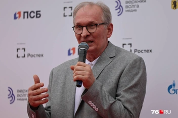 А это тот самый деда Ваня из «Сватов»&nbsp;— актер Федор Добронравов | Источник: Александр Куренной / 76.RU