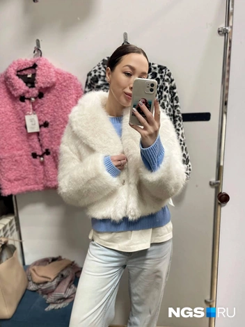 И куда в такой пойти зимой? 2999 рублей  | Источник: Алёна Золотухина / NGS.RU