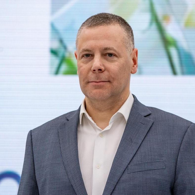 <p>Михаил Евраев</p>
