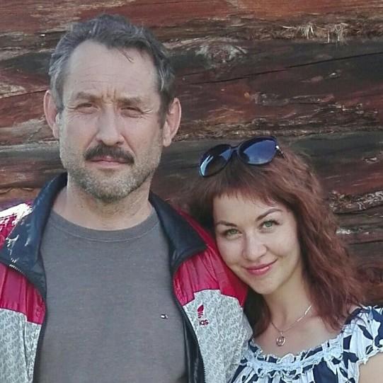 Попали к сатанистам, помешали браконьерам или угодили к диким зверям: что на самом деле произошло с семьей Усольцевых
