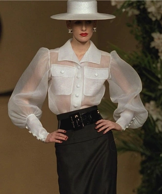 Образ Yves Saint Lauren, 2001 | Источник: соцсети