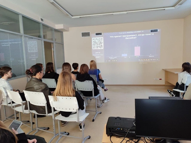 Родители узнают, как помочь подростку выбрать профессию через практику | Источник: ТюмГОК