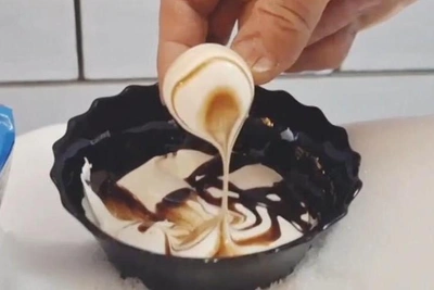 Krasnodar Residents Embrace Viral Snow Ice Cream Making