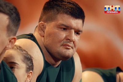 Югорчанин попал в скандал в «Титанах» из-за шлепка