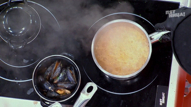 Мидии — сложный морепродукт | Источник: телеканал «Пятница!»