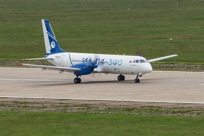 Ил-114-300 прилетел в Петербург на ПМЭФ-2026