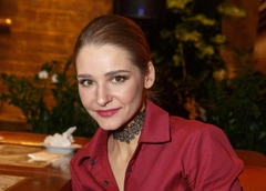 «Разлито свое масло на рельсах кармы…»: Шаляпин, Лоза, Бондаренко, Зара поддержали рыдающую Тарханову