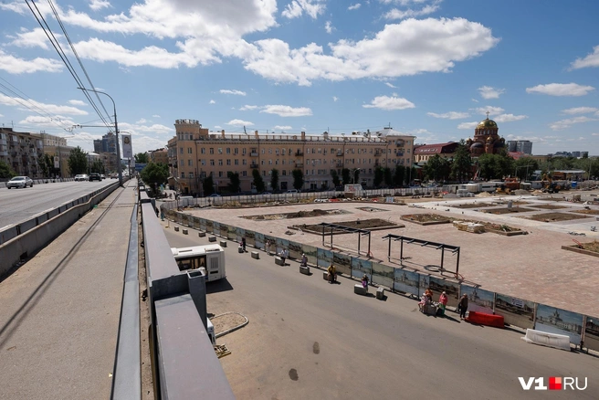С Комсомольского путепровода отлично виден масштаб грядущих работ | Источник: Алексей Волхонский / V1.RU