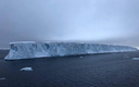 Самый большой в мире айсберг сдвинулся с места впервые за 30 лет. Он размером с три Петербурга
