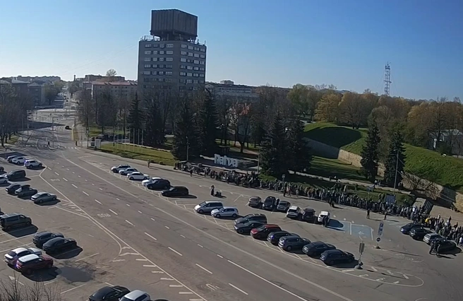 На эстонско-российской границе начали штрафовать за вывоз евро из ЕС | Источник: balticlivecam.com