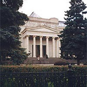 Фото №1 - Из музеев России пропали 160 тыс. экспонатов