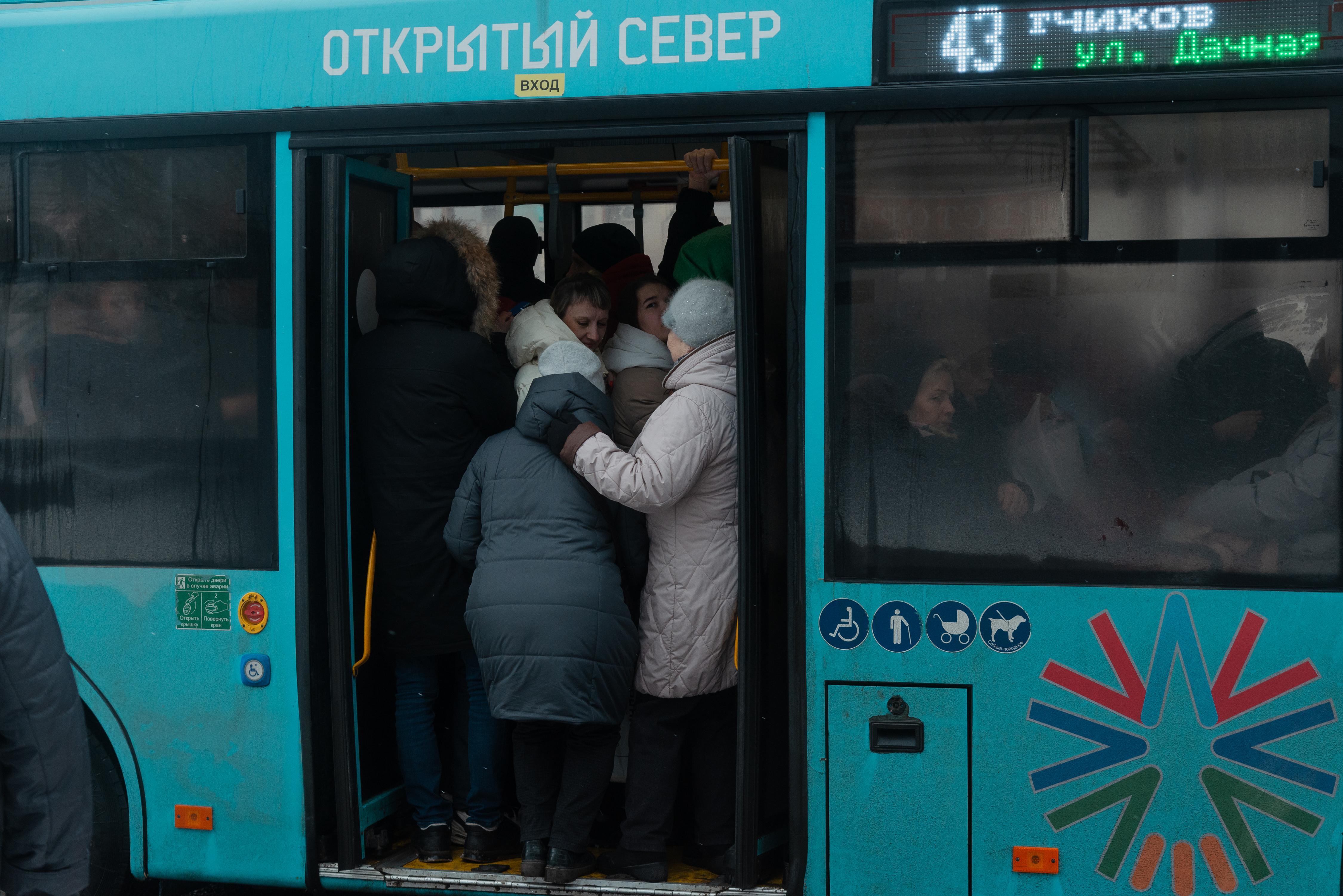 Жители Архангельска недовольны расписанием автобусов: что отвечает перевозчик и власти города