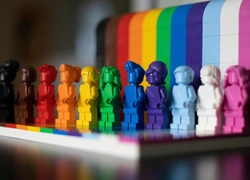 В ЕС хотят жестко наказать Словакию за отмену суррогатного материнства и анти-ЛГБТ поправки к Конституции