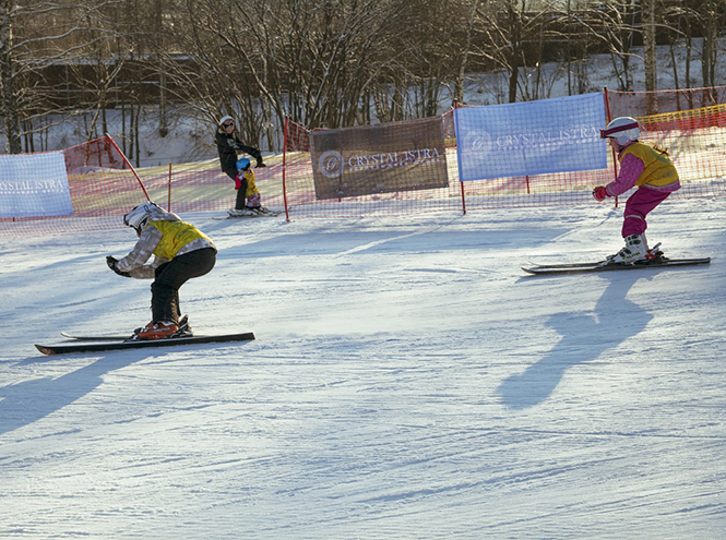 Идеи для 8 марта: детские соревнования по сноуборду