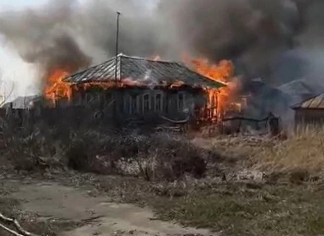 В МЧС рассказали о крупном пожаре в Сасовском районе | ya62.ru