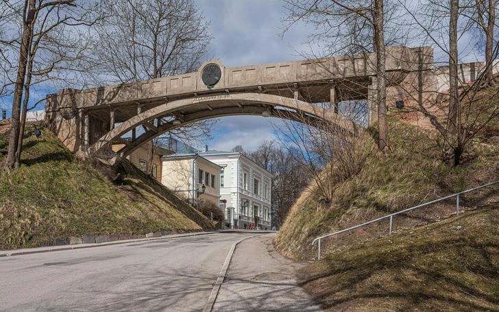 Самые популярные у российских туристов мосты мира