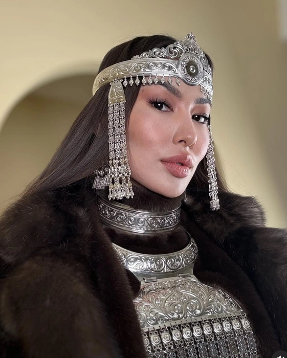 Якутяне восхищаются красотой и умом Паулины | Источник: paulina_turmel / Instagram (экстремистская организация, деятельность запрещена в РФ)