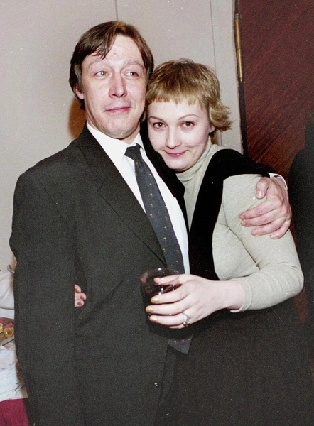 От Михаила Ефремова Ксения родила дочь Анну-Марию