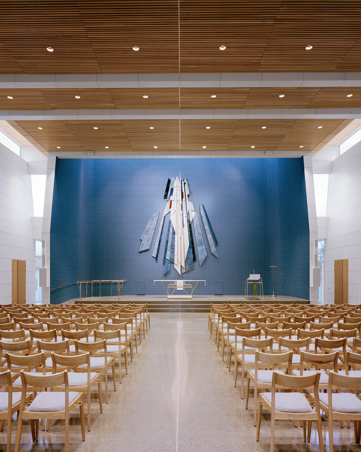 Фарфоровая церковь в Норвегии (фото 11)