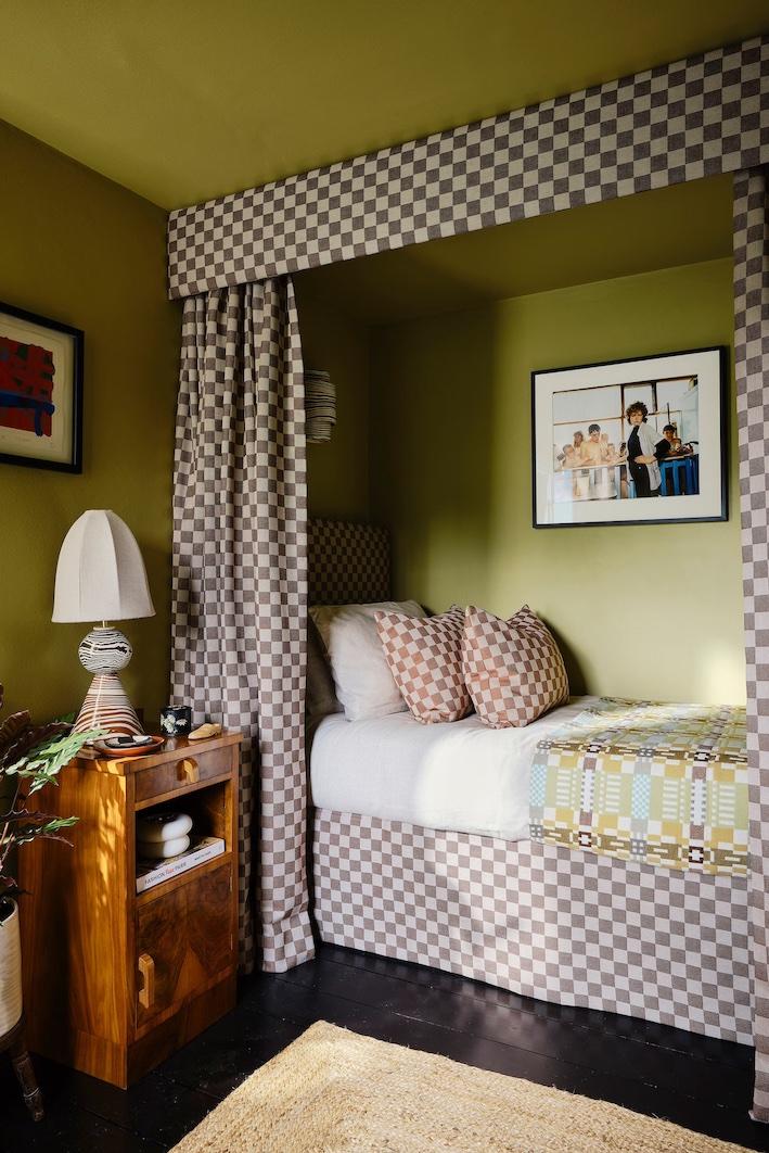 Ткань в клеточку Henry Holland Blenets, Harlequin | Источник: Harlequin