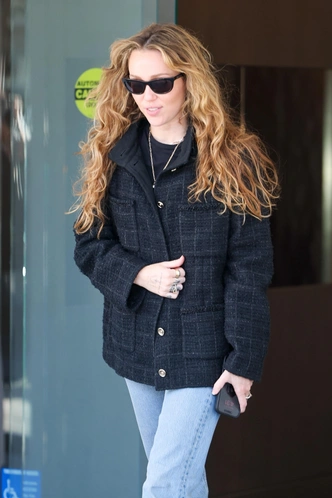 Идеальная база: учимся у Майли Сайрус | marieclaire.ru