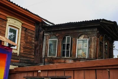 В Иркутске выставили на торги пять деревянных домов-памятников