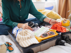 Как сложить вещи в чемодан, чтобы они не помялись: а вы знаете эти хитрости?