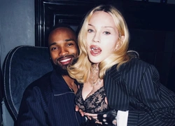 Мадонна выходит замуж