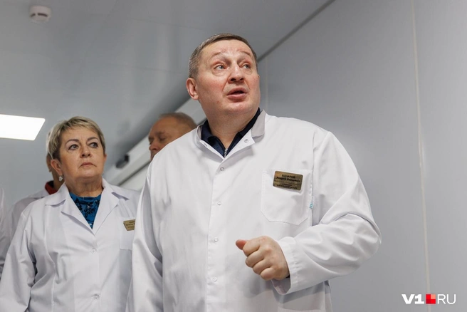 Наталья Семенова — не только депутат, но настоящий медик с огромным опытом работы | Источник: Алексей Волхонский