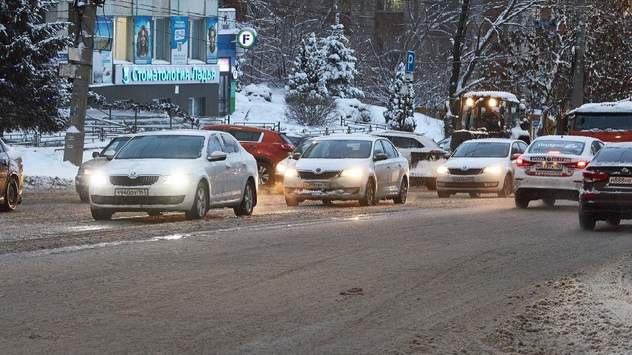 Дороги свободны! Но временно… Как Самара справилась с первым зимним снегопадом