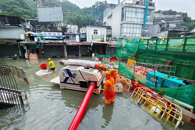 Уровень воды поднялся на несколько метров | Источник: Reuters.com