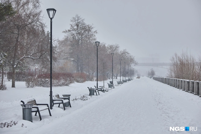 На набережной довольно пусто  | Источник: Александр Ощепков / NGS.RU