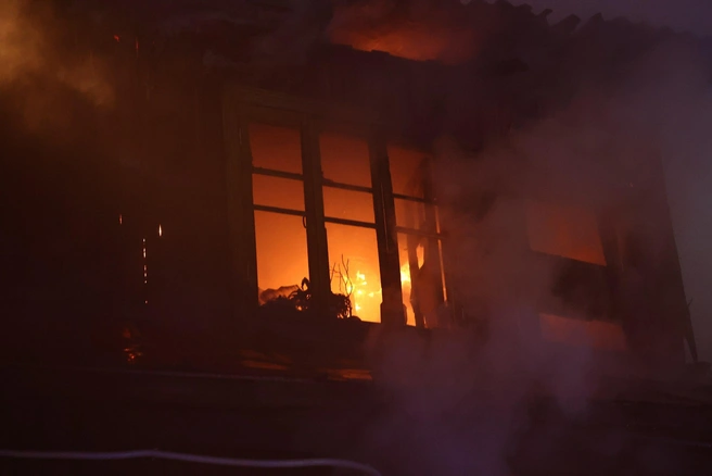 В пожаре пострадали четыре человека | Источник: Александр Ощепков / NGS.RU