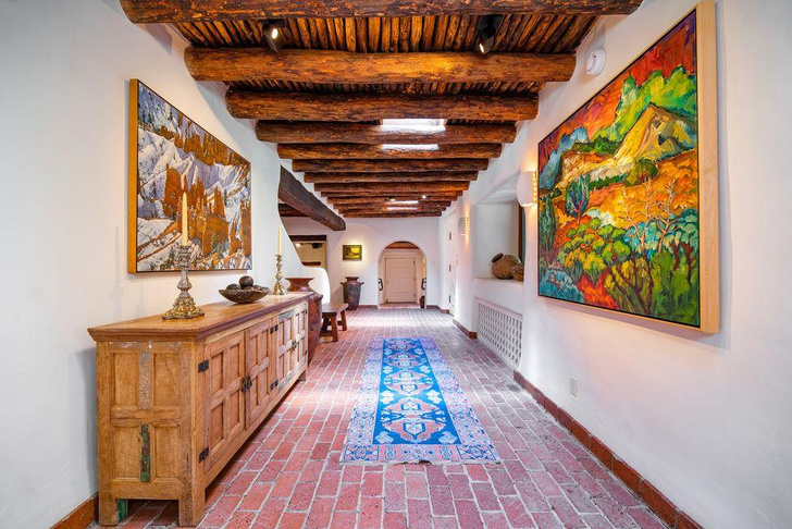 В Санта-Фе продается дом художницы Джорджии О'Кифф