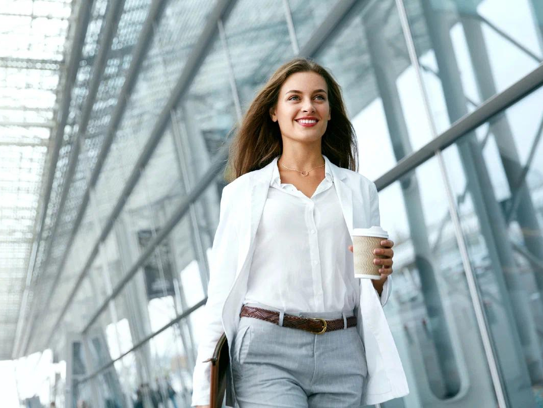 Деньги рекой: как найти работу, которая будет приносить высокий доход | marieclaire.ru